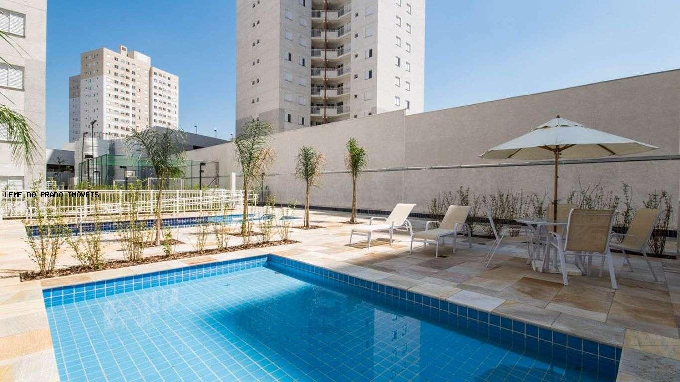 Apartamento à venda com 2 quartos, 55m² - Foto 17