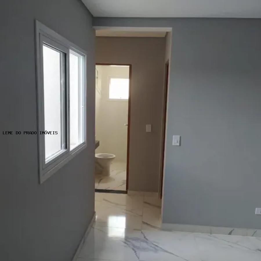 Apartamento à venda com 2 quartos, 45m² - Foto 3