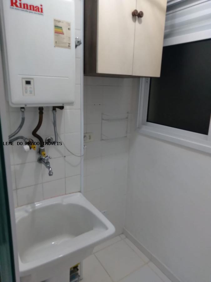 Apartamento à venda com 2 quartos, 64m² - Foto 12