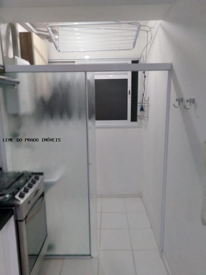 Apartamento à venda com 2 quartos, 64m² - Foto 14