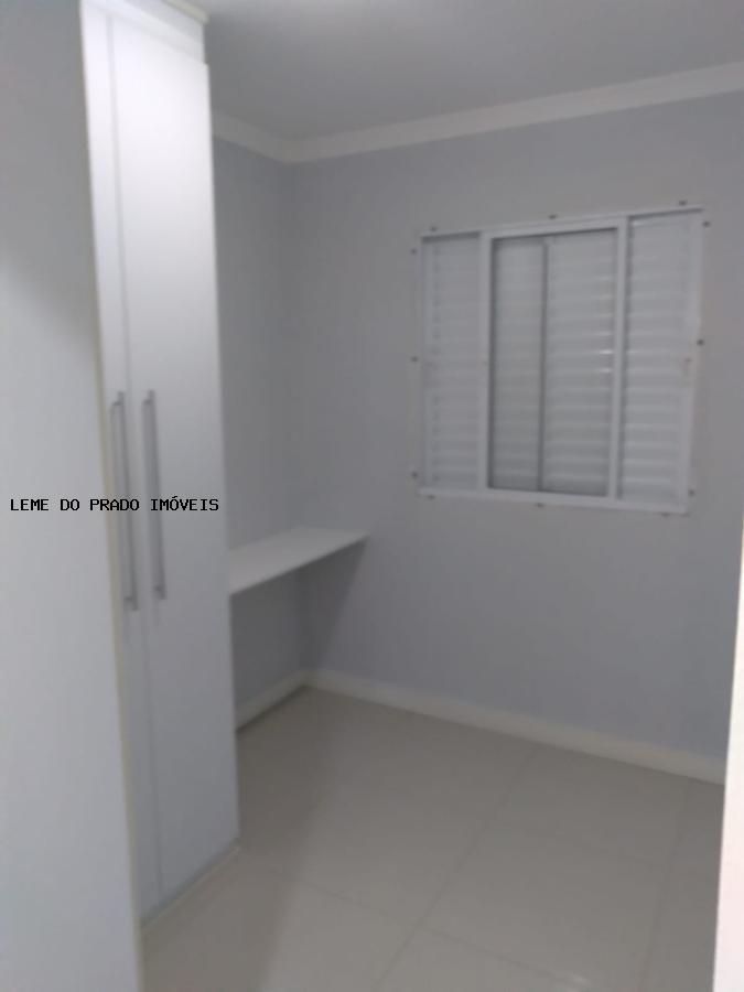 Apartamento à venda com 2 quartos, 64m² - Foto 17