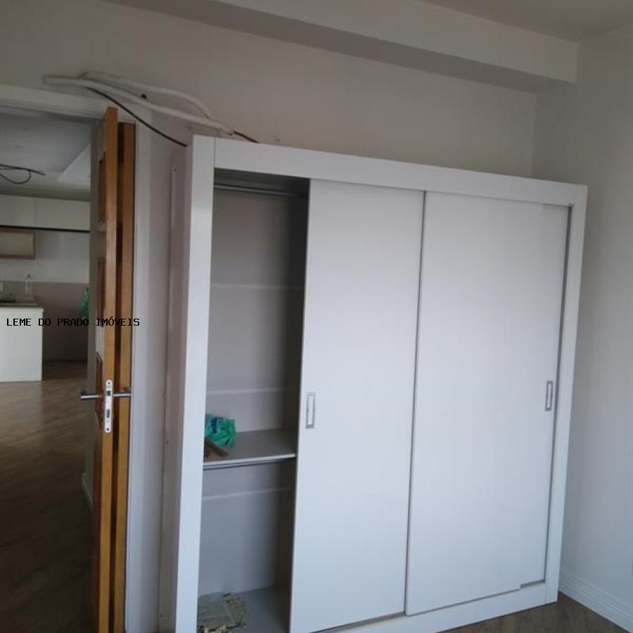 Apartamento à venda com 2 quartos, 63m² - Foto 5