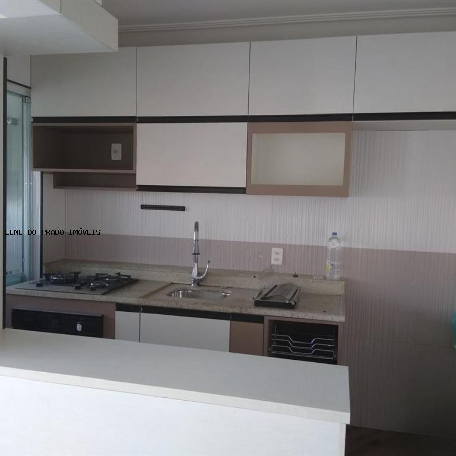 Apartamento à venda com 2 quartos, 63m² - Foto 7