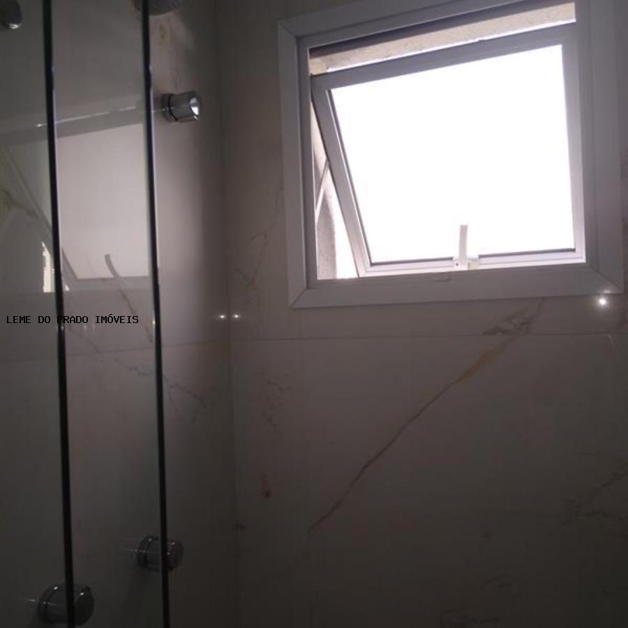 Apartamento à venda com 2 quartos, 63m² - Foto 13