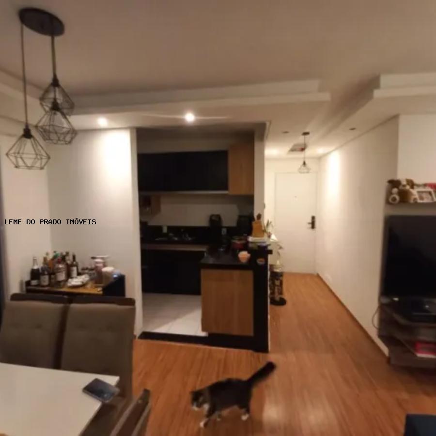 Apartamento à venda com 2 quartos, 51m² - Foto 9