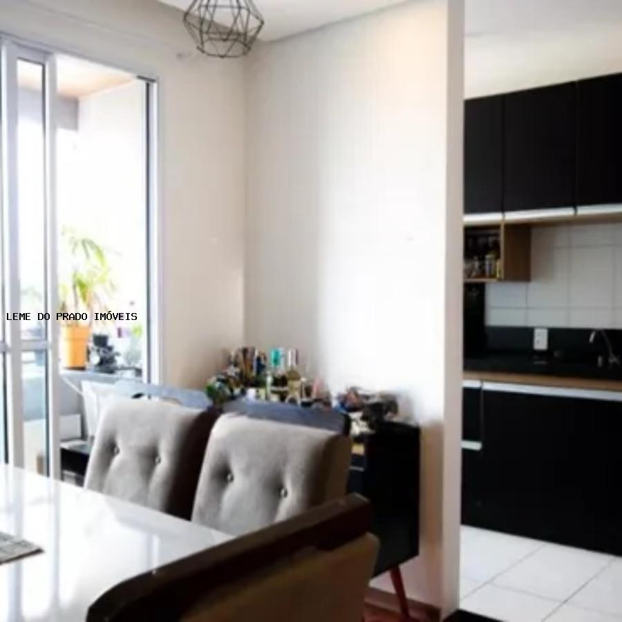 Apartamento à venda com 2 quartos, 51m² - Foto 12