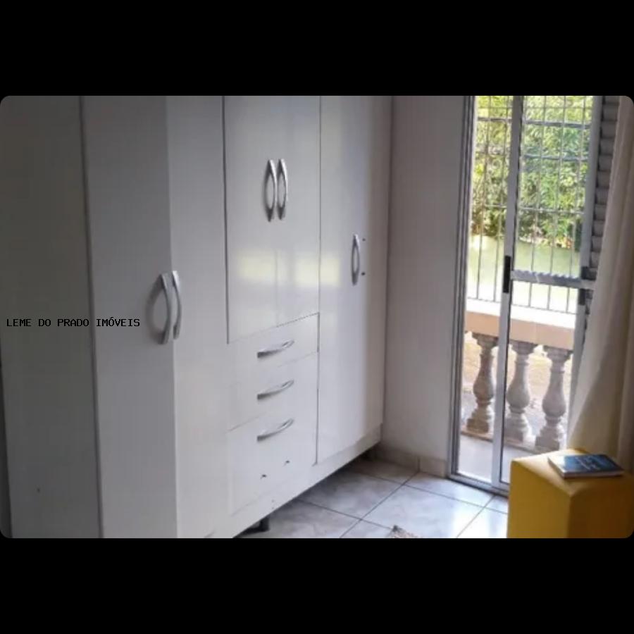 Sobrado à venda com 3 quartos, 180m² - Foto 4