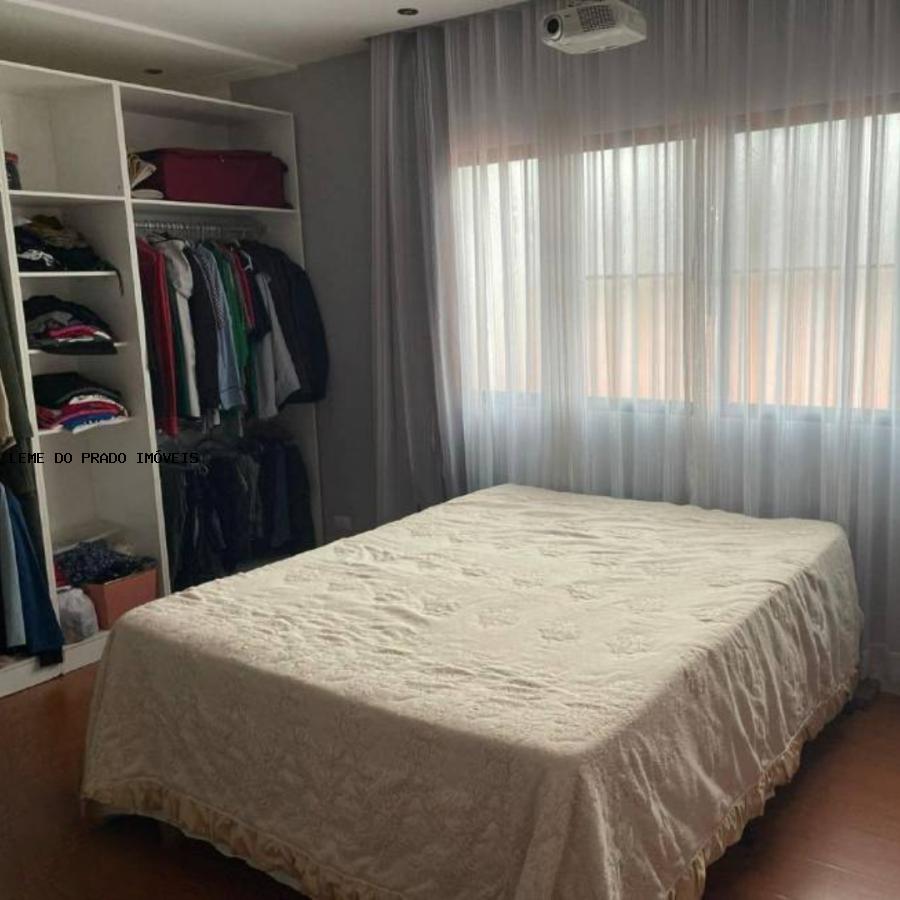 Casa à venda com 3 quartos, 279m² - Foto 30