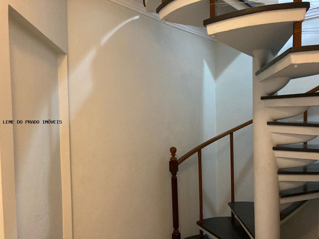 Casa à venda com 3 quartos, 279m² - Foto 26