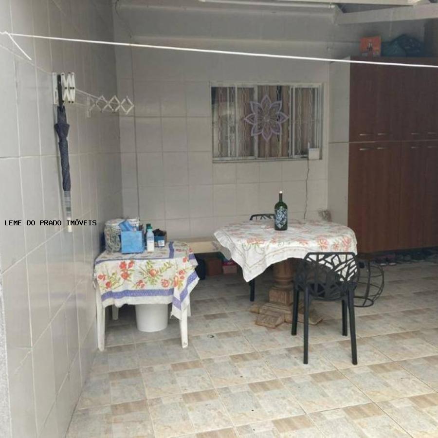 Casa à venda com 3 quartos, 279m² - Foto 12