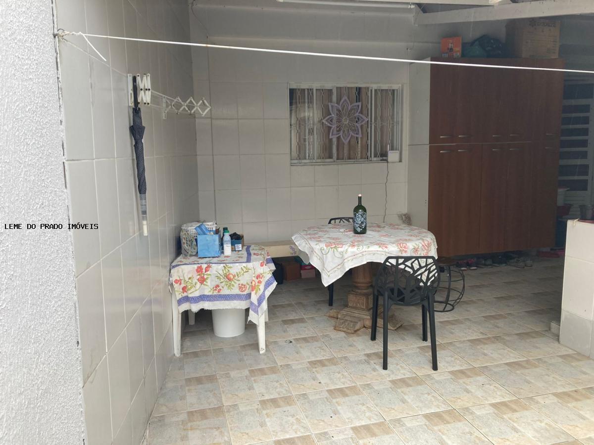 Casa à venda com 3 quartos, 279m² - Foto 18