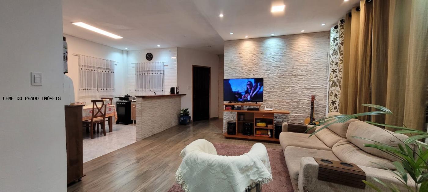 Sobrado à venda com 3 quartos, 280m² - Foto 2