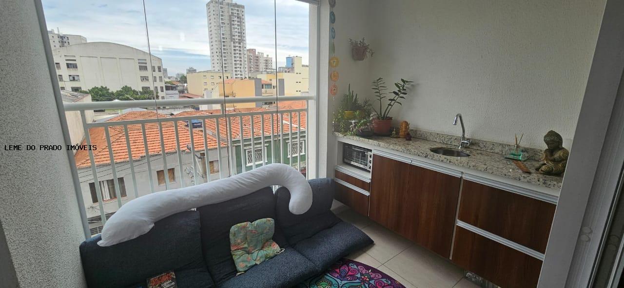 Apartamento à venda com 2 quartos, 69m² - Foto 1