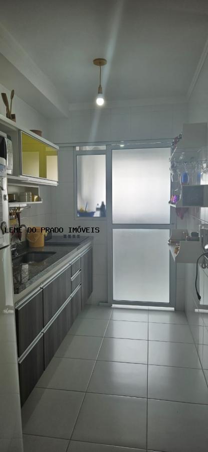 Apartamento à venda com 2 quartos, 69m² - Foto 19