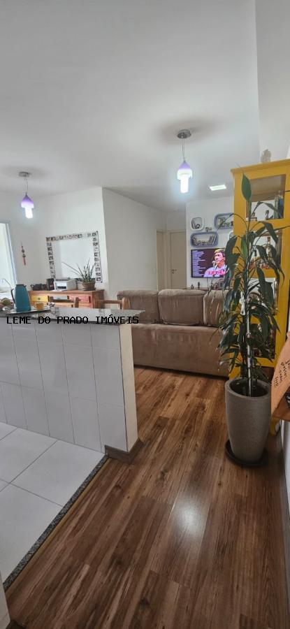 Apartamento à venda com 2 quartos, 69m² - Foto 25