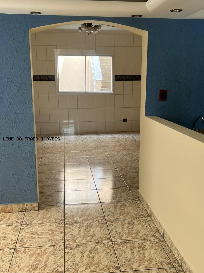 Sobrado à venda com 3 quartos, 316m² - Foto 30