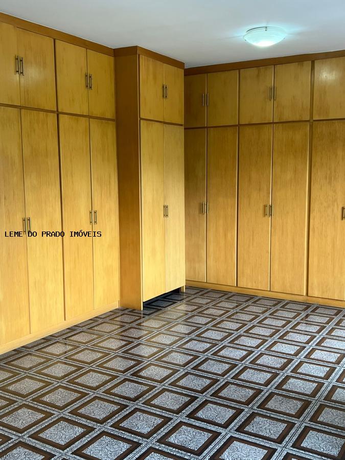 Sobrado à venda com 3 quartos, 316m² - Foto 9