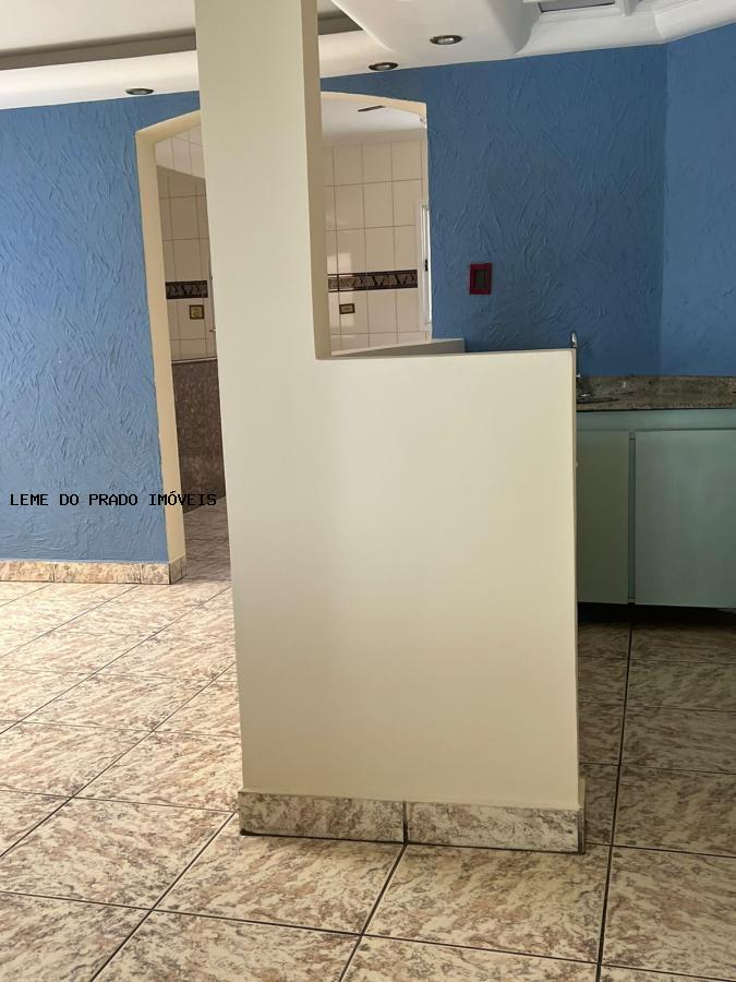 Sobrado à venda com 3 quartos, 316m² - Foto 32