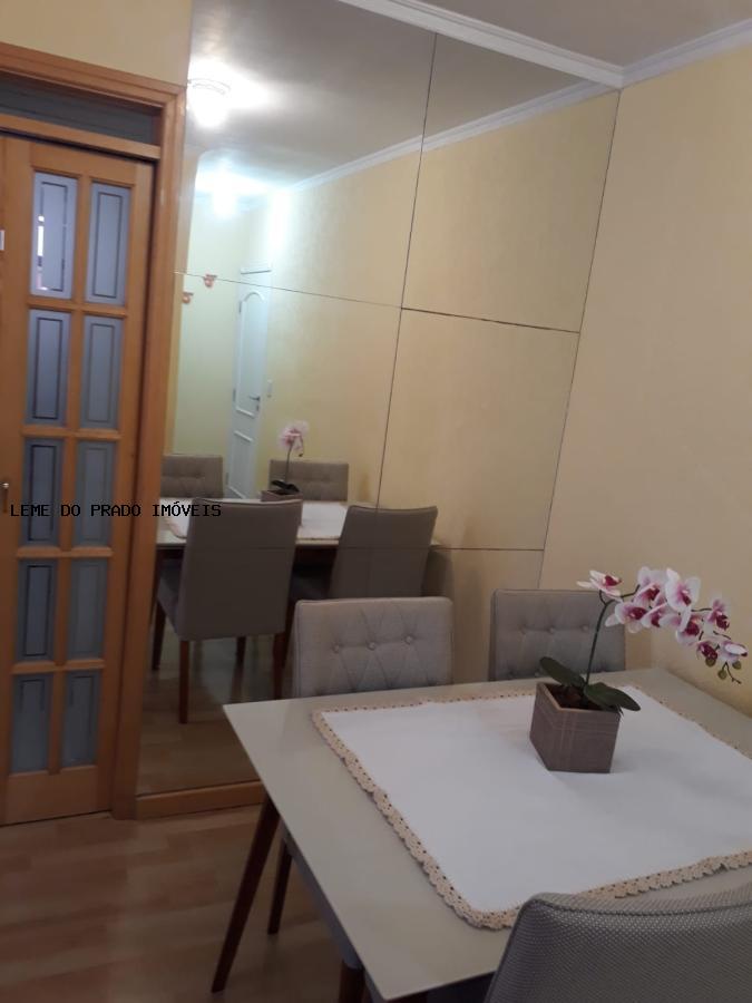 Apartamento à venda com 2 quartos, 55m² - Foto 15