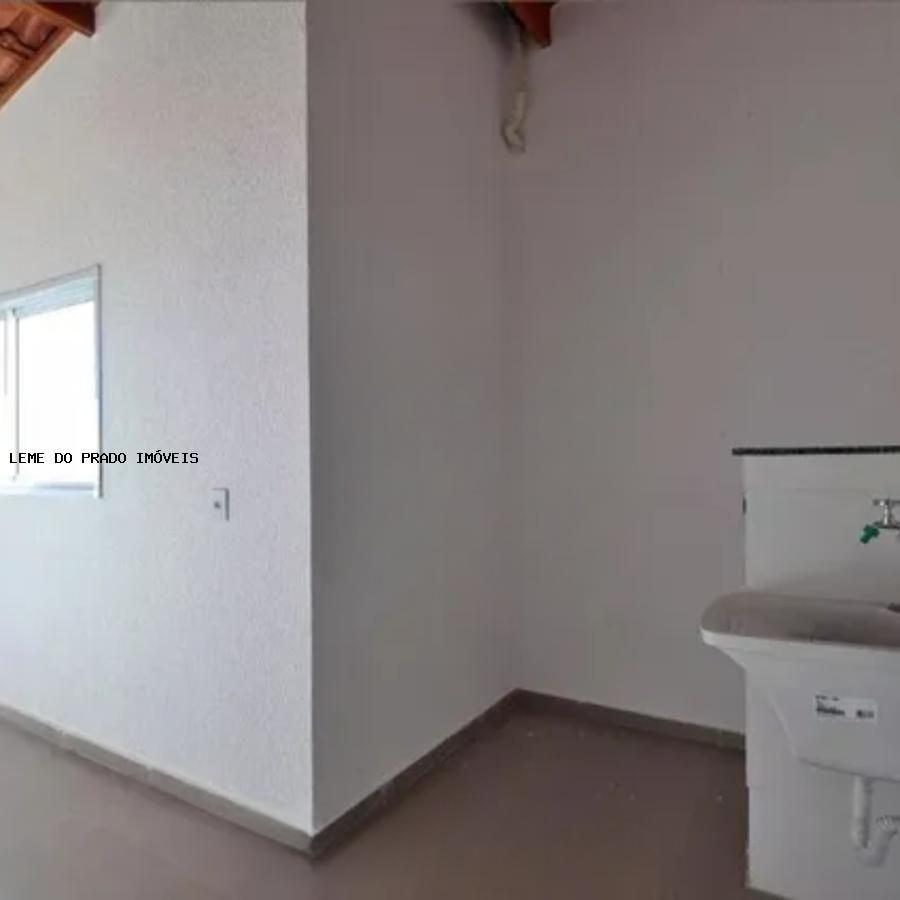 Cobertura à venda com 2 quartos, 100m² - Foto 4