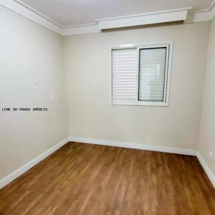 Apartamento à venda com 3 quartos, 101m² - Foto 18