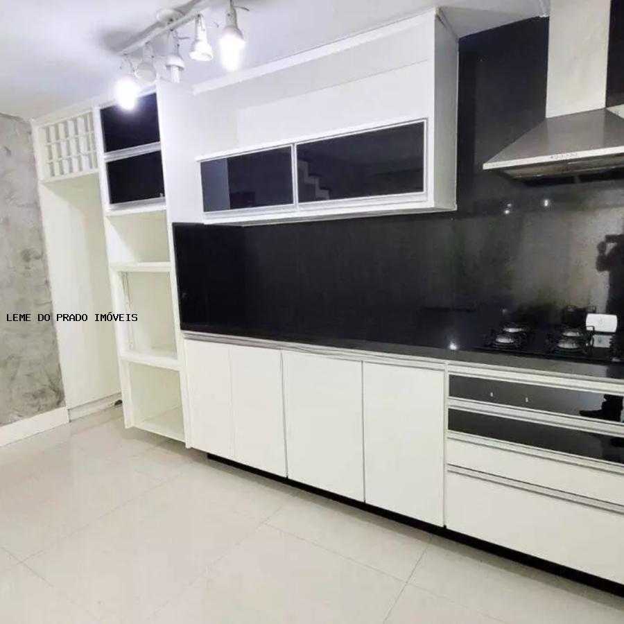 Sobrado à venda com 3 quartos, 210m² - Foto 16