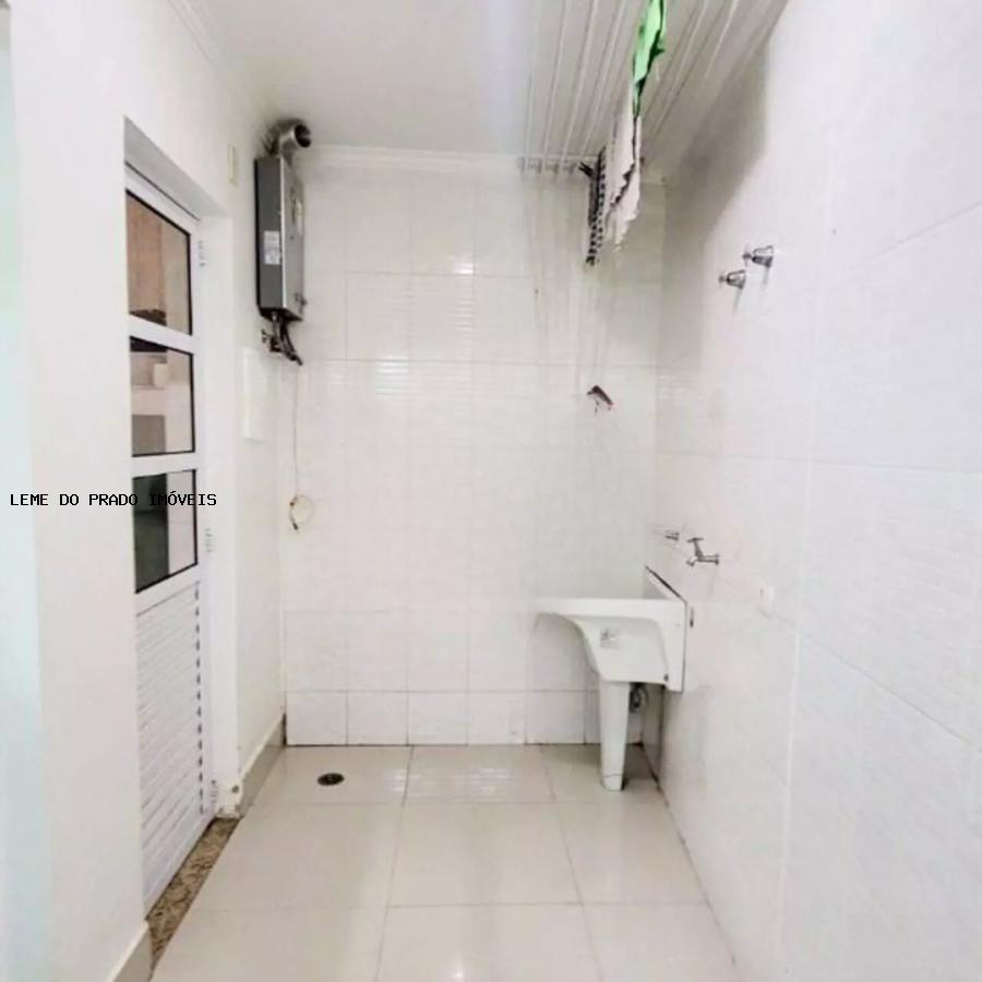 Sobrado à venda com 3 quartos, 210m² - Foto 17