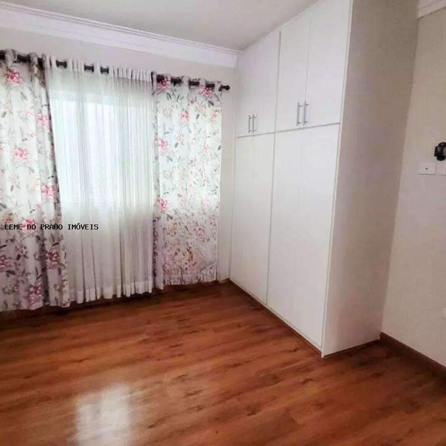 Sobrado à venda com 3 quartos, 210m² - Foto 30