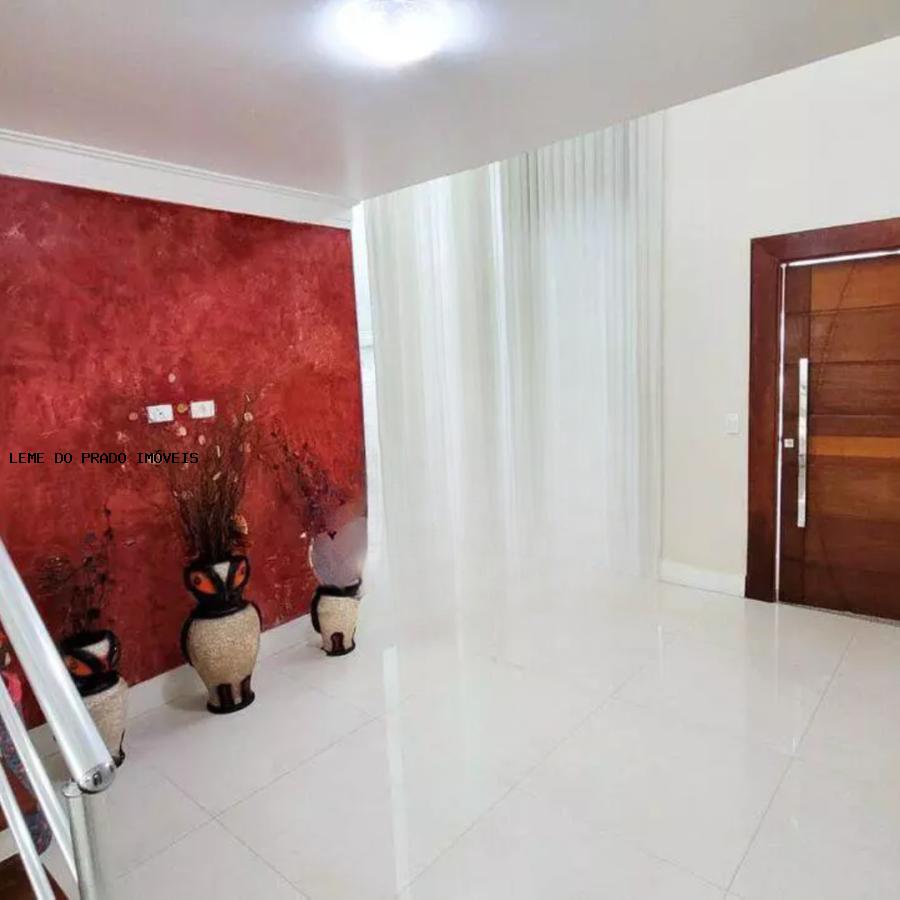 Sobrado à venda com 3 quartos, 210m² - Foto 40