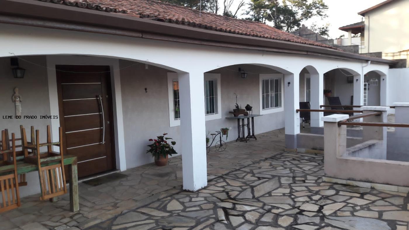 Sobrado à venda com 3 quartos, 400m² - Foto 1