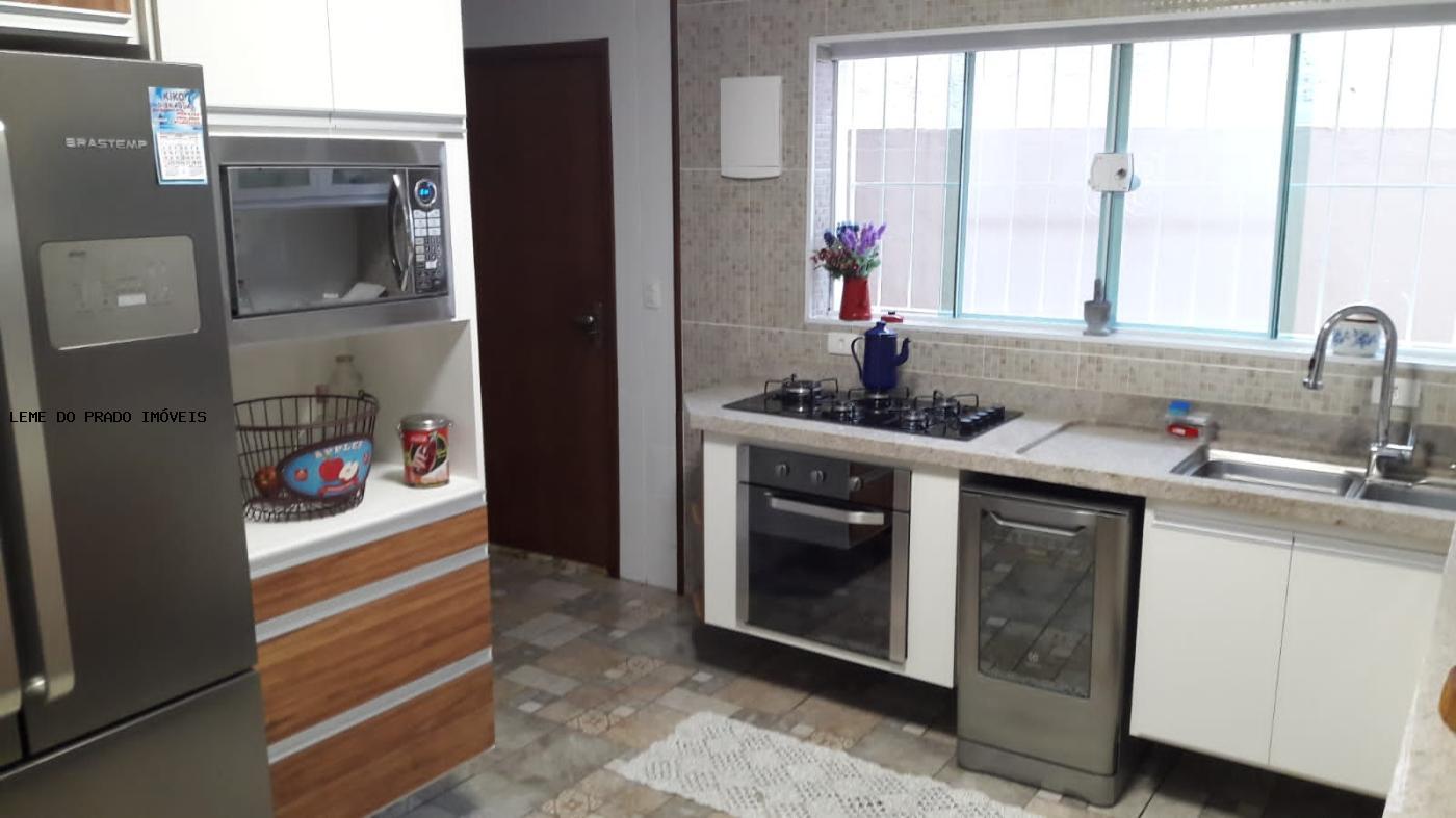 Sobrado à venda com 3 quartos, 400m² - Foto 15