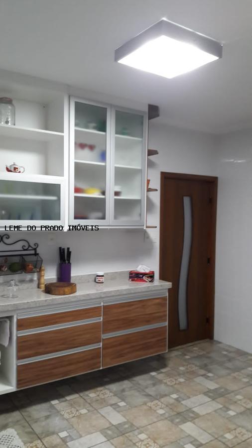 Sobrado à venda com 3 quartos, 400m² - Foto 16