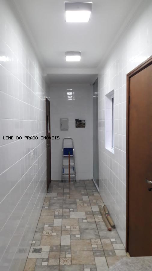 Sobrado à venda com 3 quartos, 400m² - Foto 30