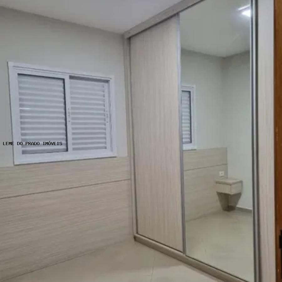 Apartamento à venda com 2 quartos, 62m² - Foto 13