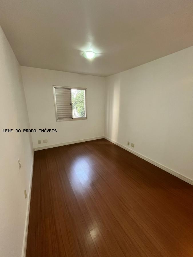 Apartamento à venda com 4 quartos, 136m² - Foto 9