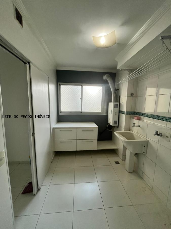 Apartamento à venda com 4 quartos, 136m² - Foto 4