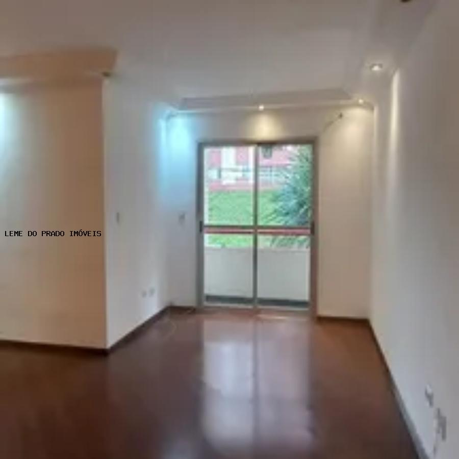 Apartamento à venda com 3 quartos, 69m² - Foto 3