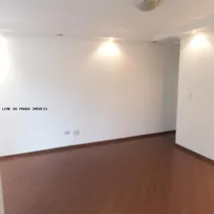 Apartamento à venda com 3 quartos, 69m² - Foto 17