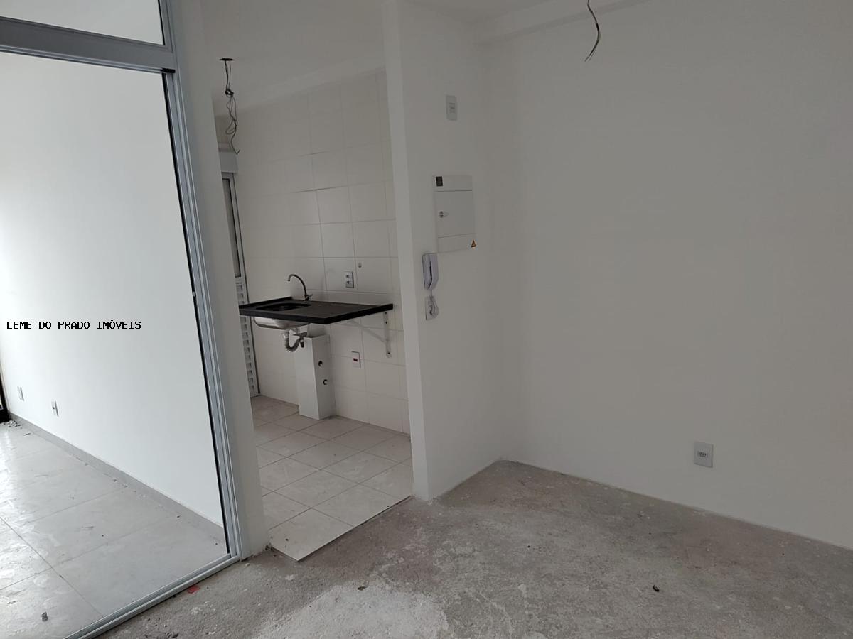 Apartamento à venda com 2 quartos, 53m² - Foto 2