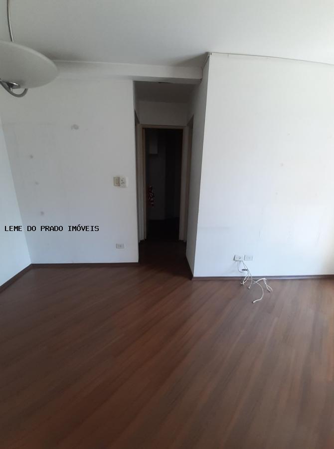 Apartamento à venda com 2 quartos, 48m² - Foto 3