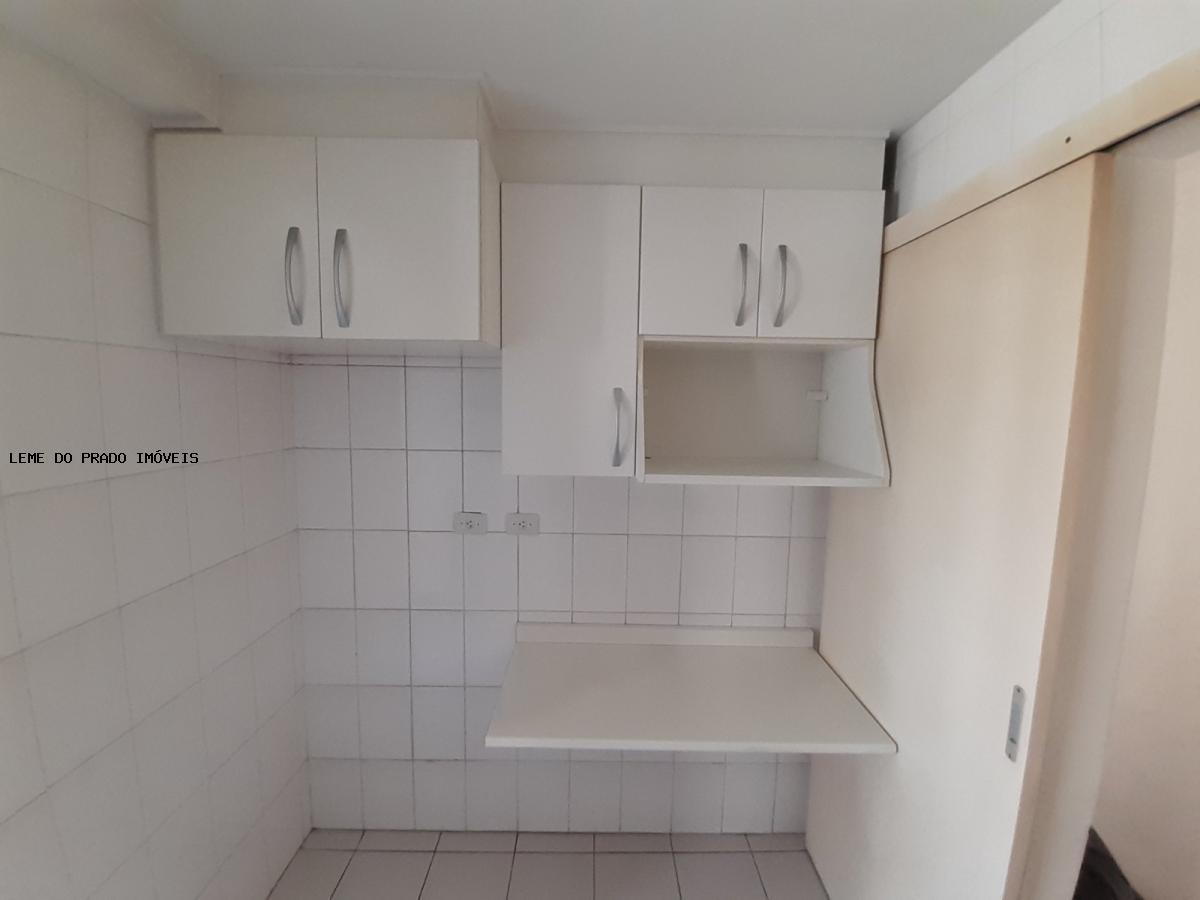 Apartamento à venda com 2 quartos, 48m² - Foto 20