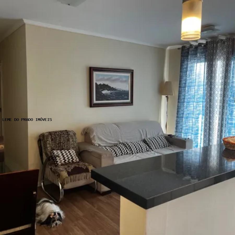 Apartamento à venda com 2 quartos, 66m² - Foto 12