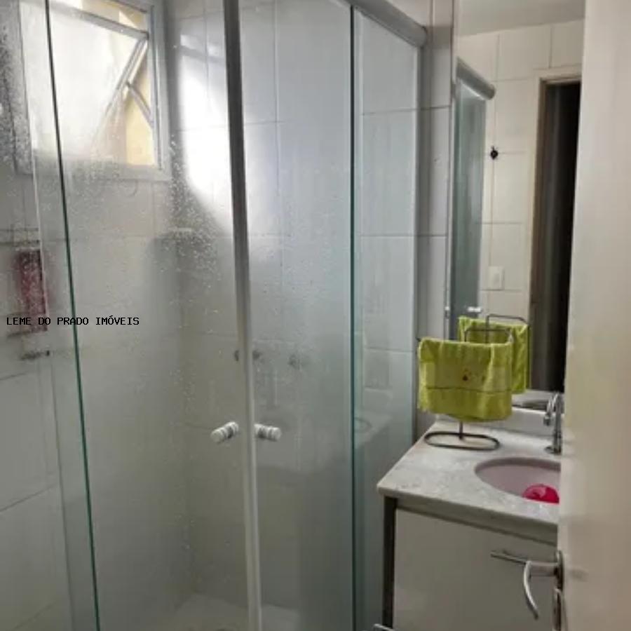 Apartamento à venda com 2 quartos, 66m² - Foto 17