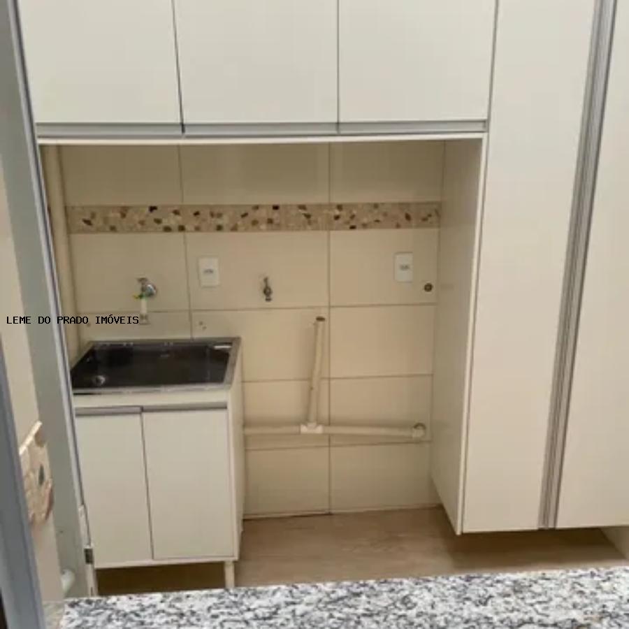 Apartamento à venda com 2 quartos, 53m² - Foto 13