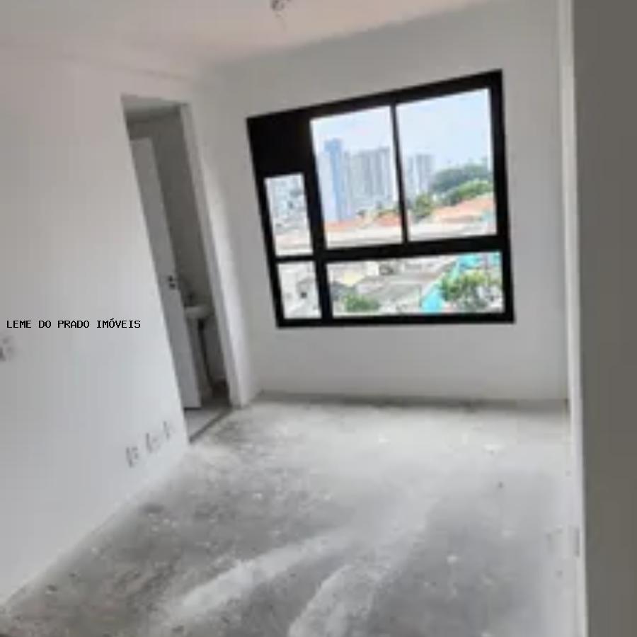 Apartamento à venda com 2 quartos, 34m² - Foto 3