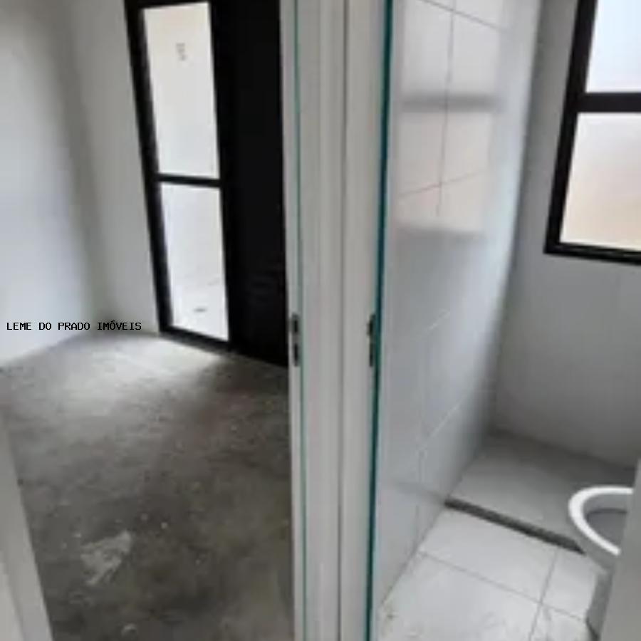 Apartamento à venda com 2 quartos, 34m² - Foto 13