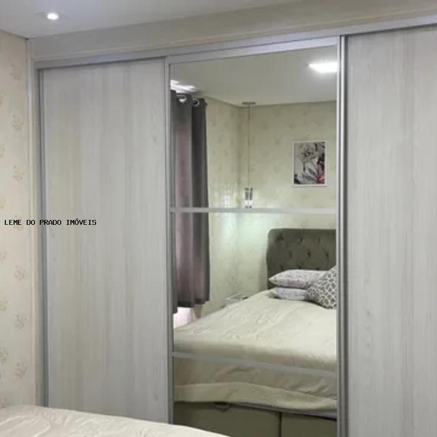 Apartamento à venda com 3 quartos, 76m² - Foto 18