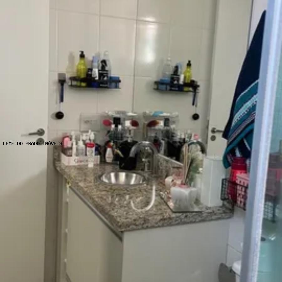 Apartamento à venda com 3 quartos, 76m² - Foto 20