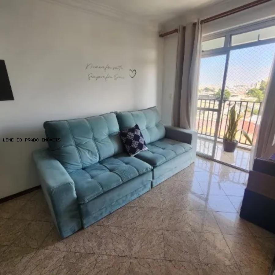 Apartamento à venda com 3 quartos, 66m² - Foto 2