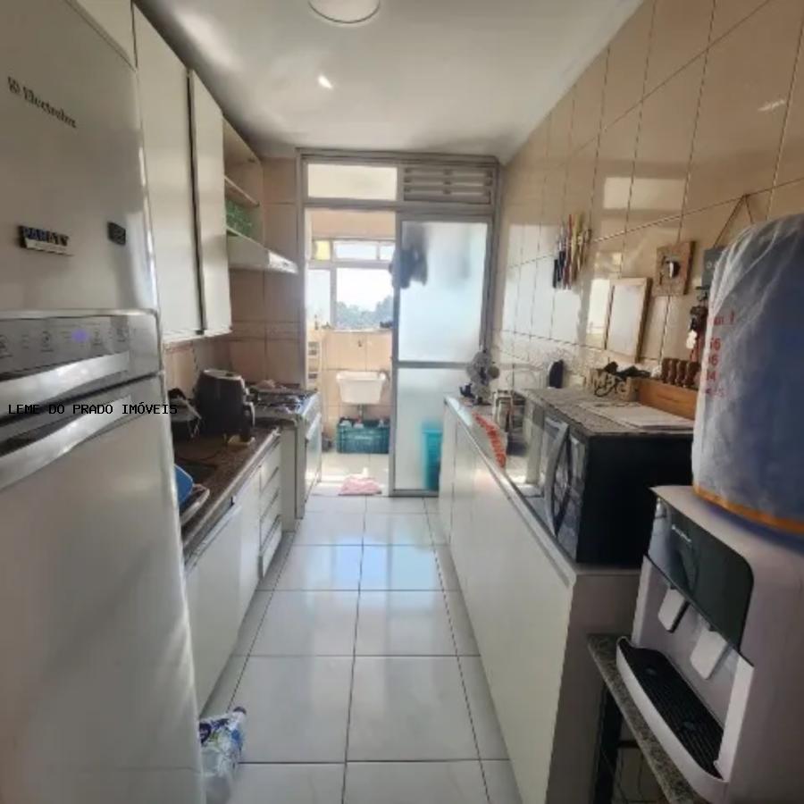 Apartamento à venda com 3 quartos, 66m² - Foto 13